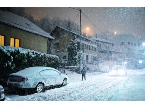 Nisanda kar Saraybosnalıları şaşırttı