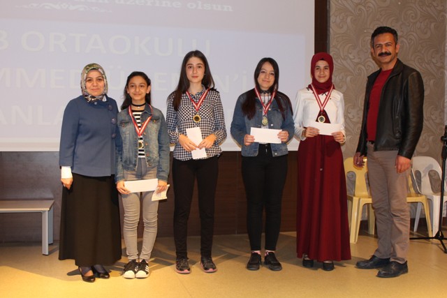 İMKB öğrencileri  Kutlu Doğum Haftasını kutladılar