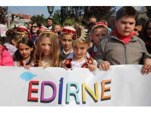 Binlerce izci dedelerini anmak için Çanakkale'de buluştu