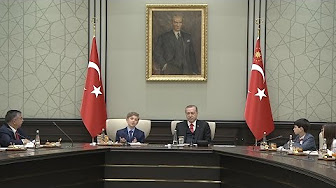 Cumhurbaşkanı Erdoğan koltuğunu devretti VİDEO HABER