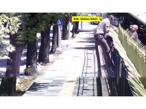 Darbe başarısız olunca demir parmaklıklardan atlayarak kaçtı