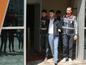 Kocaeli'de işçilerin soyunma odasından hırsızlık iddiası