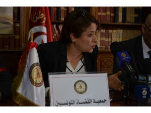 Tunus yargısında iş yavaşlatma eylemi