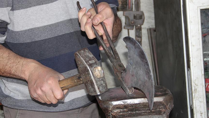 'Diriliş Ertuğrul' dizisinin balta ve kılıçları Sivas'tan