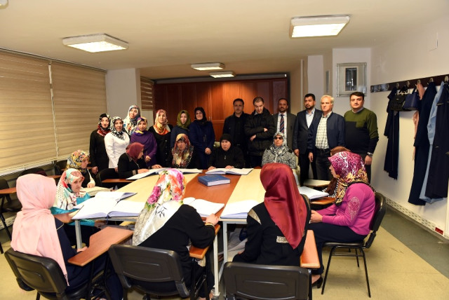 Görmeyen Gözler Komek'te Kur'an ile Aydınlanıyor