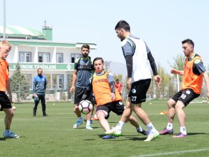 Konyaspor'da Osmanlıspor mesaisi