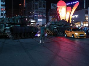 Darbeciler saldırı planında şehri üçe böldü