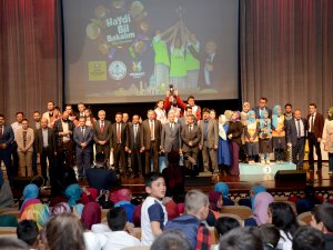 Haydi Bil Bakalım Yarışması’nın kazananları ödüllendirildi