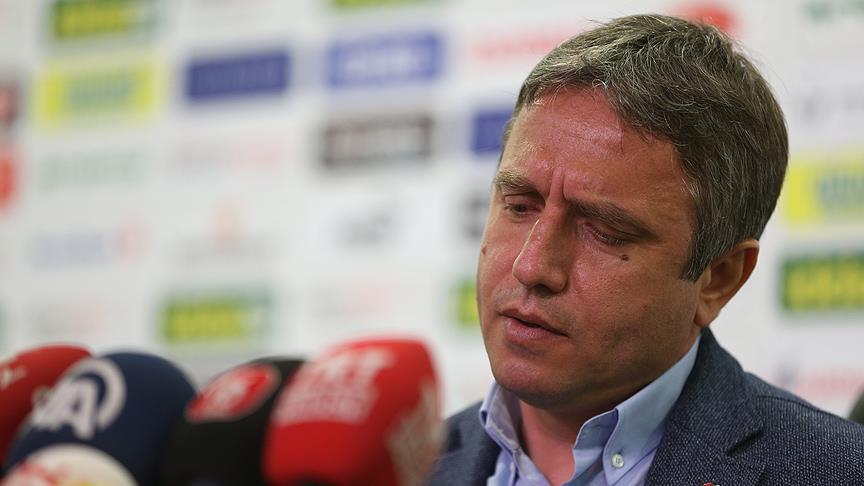 Bursaspor Teknik Direktörü Topçu, istifa etti