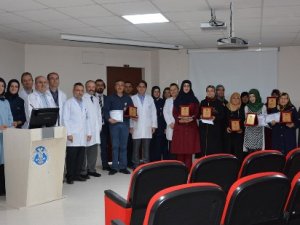 Halk Eğitim kursiyerlerinden, Selçuk Tıp’taki miniklere hediye
