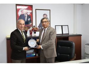 ASKİ Çubuk Müdürü Akyıldız'a plaket