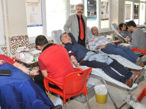 Selçuk’tan Kızılay’a kan bağışı
