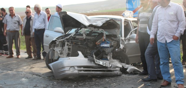 Konya'da İki Otomobil Çarpıştı: 10 Yaralı