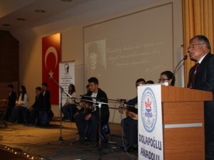 Anadolu Lisesi’nden şiir gecesi