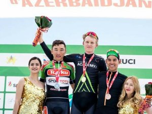 Ahmet Örken Azerbaycan’da da kürsüde