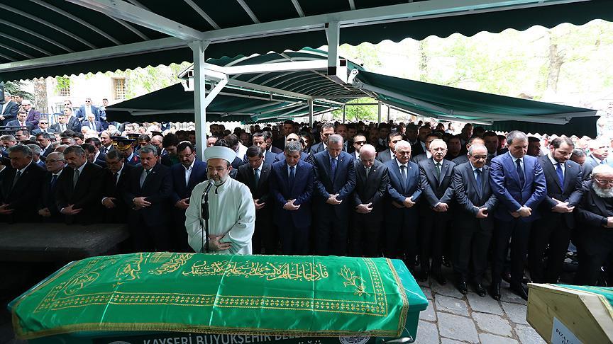 Türk siyasetini buluşturan cenaze