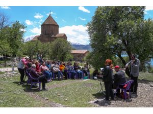Akdamar Adası'nda müzik ziyafeti