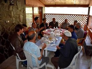 Kaymakam Erdoğan şehit ve gazi aileleriyle buluştu