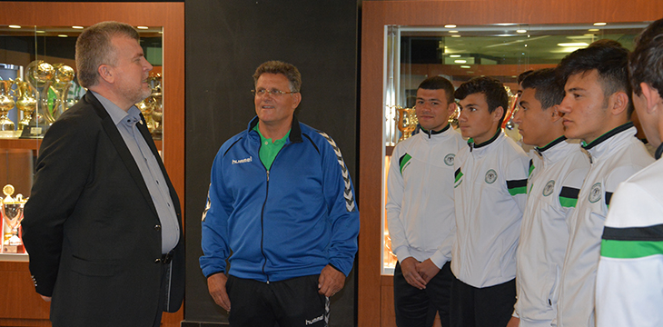 Ahmet Şan U15 takımını uğurladı VİDEO HABER