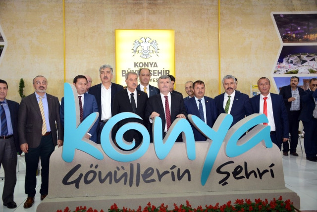 Başkan Akyürek: "Fuarlar Konya'ya Hareketlilik Getiriyor"