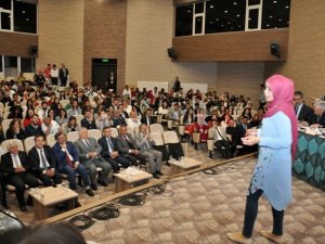 Yabancı öğrenciler Türkçe için yarıştı