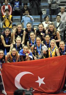 Erdoğan'dan VakıfBank Kadın Voleybol Takımı'na tebrik