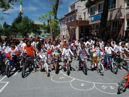 Öğrenciler sağlıklı yaşama dikkat çekti