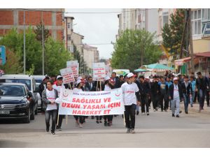 Zara'da "Sağlıklı Yaşam İçin Hareket Et" yürüyüşü