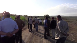 Boşandığı Eşiyle Görüşmek İçin Kızını Silahla Rehin Aldı