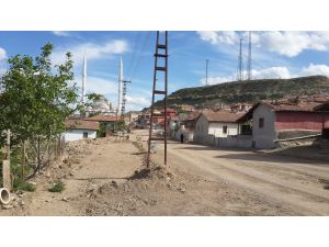 Karakeçili'de yol genişletme çalışmaları