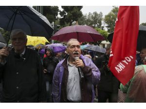 Yunanistan'da emeklilerden kemer sıkma karşıtı gösteri