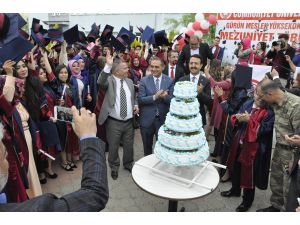 Gürün Meslek Yüksekokulu'nda mezuniyet töreni