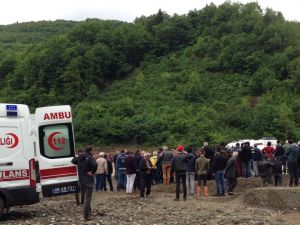 HES'te temizlik yapan işçilerin suya düşmesi