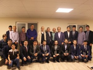 Konya’da üniversite öğrencilerinin mezuniyet sevinci