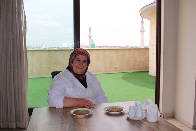 Höşmerim’in kraliçesi Dergâh Otel’de
