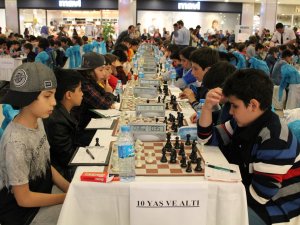 Satrançta hamleler 19 Mayıs için yapıldı