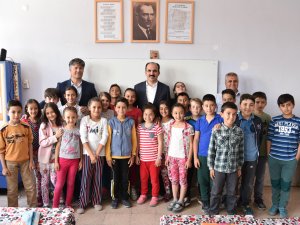 Altay'dan öğrencilere belediyecilik dersi