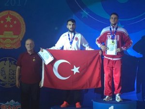Wushu’da Ahmet Tetik Avrupa 2.si oldu