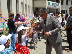 Eğitimin en büyük destekçisiyiz