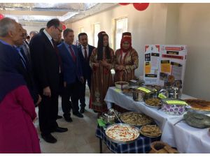 Suşehri'nde 4006 TUBİTAK Bilim Fuarı