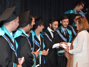 Mezuniyet Töreninde Emektar Öğretim Üyeleri de unutulmadı