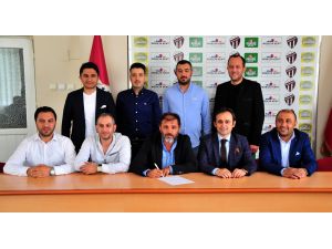 Teknik direktörün görevi bir gün bile sürmedi