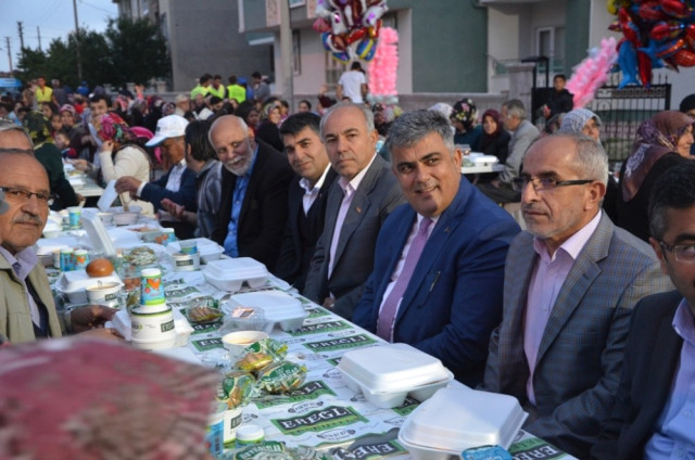Ereğli'de Mahalle İftarlarında Ramazan Coşkusu