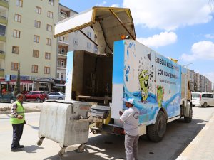 Çöp konteynerlerine özel temizlik