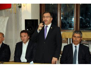 AK Parti Suşehri teşkilatı iftarda buluştu