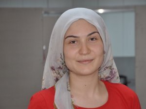 Ayağı gelişmeyen bebeğe anne karnında müdahale