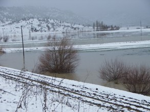 Ekili araziler su altında kaldı