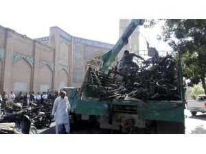 Afganistan'da bombalı saldırı