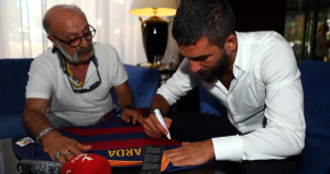 Gazeteciye Saldıran Arda Turan, Milli Takım'ı Bıraktı