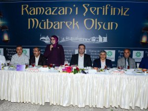 Meram'da Meclis üyeleri ve teşkilat mensuplarına iftar
